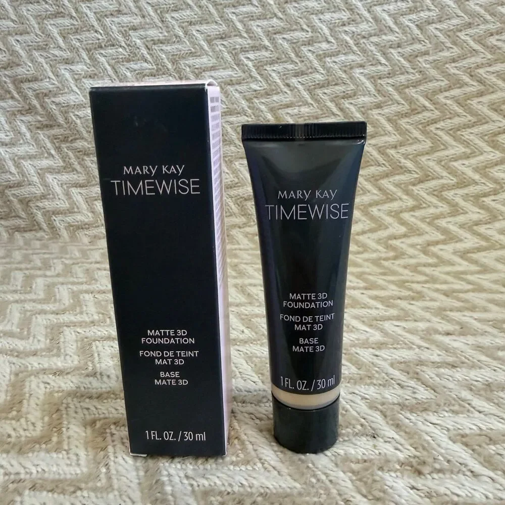 Mary Kay Timewise Matte 3D Foundation Ivory W 150 1 FL Oz